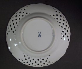 meissen-teller-indisch-gruen-mit-gold-flechtrand.2