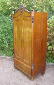 schrank-um-1860-spaetbiedermeier-unrest.1