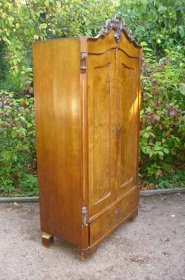 schrank-um-1860-spaetbiedermeier-unrest.3