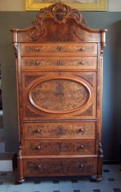 sekretaer-nussbaum-spaetbiedermeier-um-1860