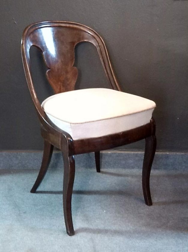 stuhl-biedermeier-um-1840-mahagoni