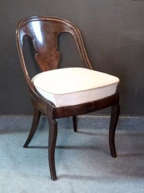 stuhl-biedermeier-um-1840-mahagoni