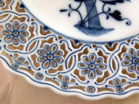 teichert-meissen-teller-zwiebelmuster-durchbruchrand.5