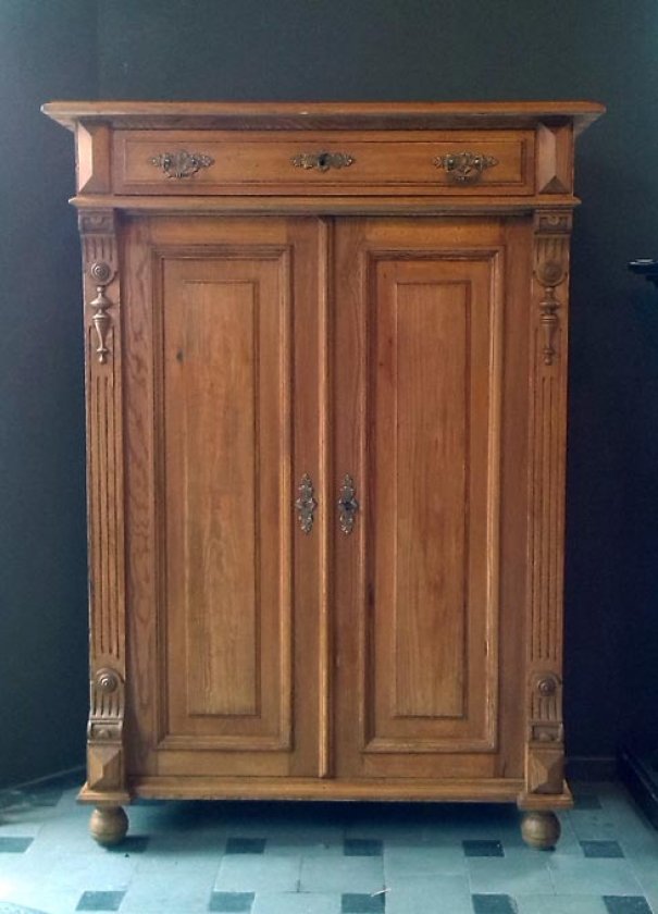 kleiner-schrank-vertiko-gruenderzeit-um-1880-nadelholz