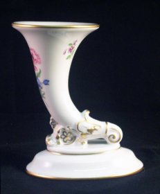 meissen-fuellhorn-als-vase-1-wahl.1
