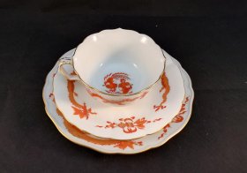 meissen-roter-drache-mit-gold-gedeck-3tlg-1.1