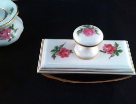 meissen-schreibgarnitur-rote-rose.3