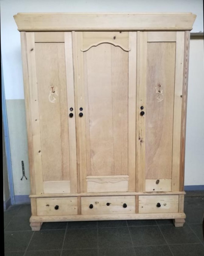 schrank-1910-20-weichholz