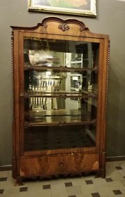 vitrine-um-1850-mahagonie