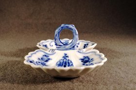 gewuerzschaelchen-saliere-zwiebelmuster-teichert-meissen.7