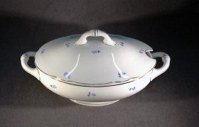 hutschenreuther-terrine-art-deko-blauer-dekor-mit-gold-suppenterrine.1