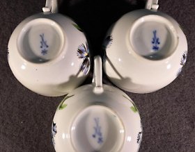 meissen-markolini-1774-1814-3xtassen.11