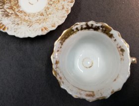 meissen-tasse-prunktasse-um-1820-biedermeier-relief-rosa-gold-1-wahl.5