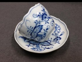 meissen-zwiebelmuster-zwei-kaffeegedecke.4