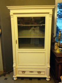 vitrine-gruenderzeit-um-1880-weis-gefasst-shabby-chic.2