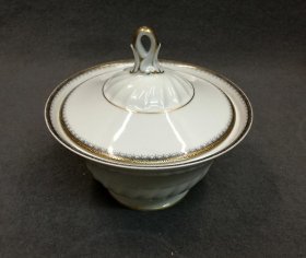 hutschenreuther-bonboniere-porzellandose-art-deco-um-1920.3