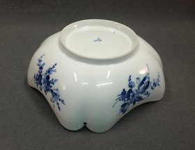 meissen-1860-1900-insekten-und-blumen-viereckschale-b.9