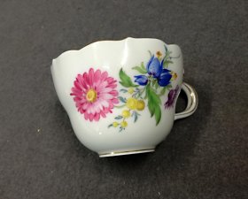 meissen-3tlg-kaffeegedeck-reiches-blumenbukett-mit-gold.5