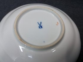 meissen-3tlg-kaffeegedeck-reiches-blumenbukett-mit-gold.9