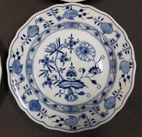 meissen-6xgrosse-teller-zwiebelmuster-d-25-3-cm.2
