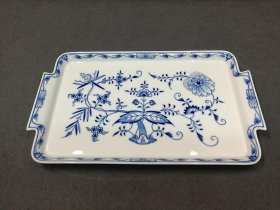 meissen-grosse-platte-tablett-4-eckig-gebaeckplatte-zwiebelmuster.1