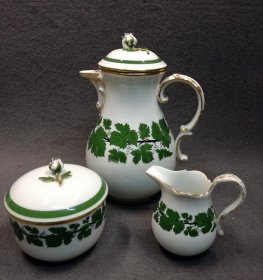 meissen-kaffeeservice-weinlaub-und-gold-um-1880-1-wahl.6