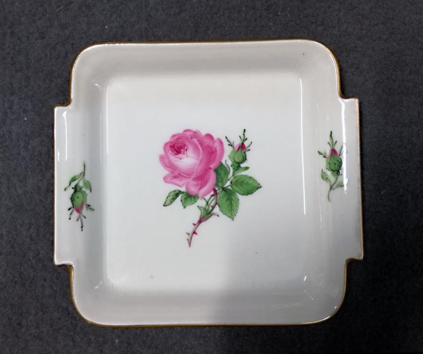 meissen-kleine-schale-rote-rose-goldrand
