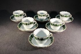 meissen-mokkatassen-weinlaub-und-gold-um-1880-1-wahl.1