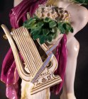 meissen-rudolf-hoelbe-amor-und-die-nachtigallen.17