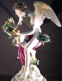 meissen-rudolf-hoelbe-amor-und-die-nachtigallen.4
