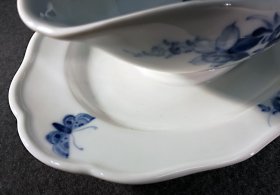 meissen-sauciere-insekten-und-blumen-um-1860.5