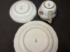meissen-um-1860-80-blumengierlanden-und-buketts-golddekor.11