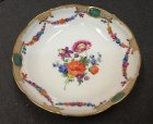 meissen-um-1860-80-blumengierlanden-und-buketts-golddekor.4