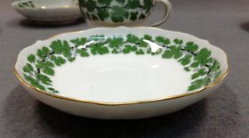 meissen-um-1880-weinlaub-mit-gold-4x-kaffeetassen-1-wahl-1880.6