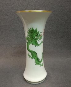 meissen-vase-gruener-drache-mit-gold-1-wahl.1