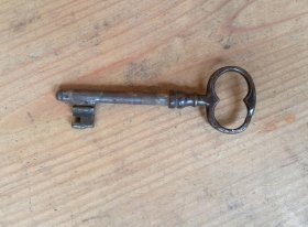 schrank-ca-1850-weichholz-dielen-kleiderschrank.6