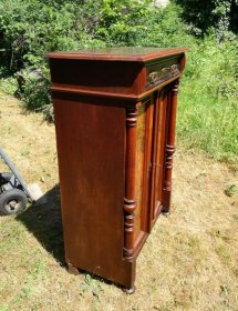 vertiko-m-saeulen-kl-schrank-gruenderzeit-ca-1880-nussbaum.7