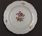 meissen-6x-teller-ozier-reliefrand-blumenmalerei-gold-d-18-7-cm.3