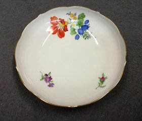 meissen-kaffeegedeck-3tlg-blumenmalerei-gold1.5