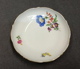 meissen-kaffeegedeck-3tlg-blumenmalerei-gold2.5