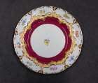 meissen-prunkteller-gold-relief-rot-und-bluemchenmalerei-m-wandhalter.3