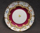 meissen-prunkteller-gold-relief-rot-und-bluemchenmalerei-m-wandhalter.5