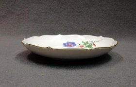 meissen-schale-mit-blumenmalerei-und-gold1.1
