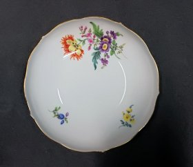 meissen-schale-unterteller-blumenbukett-mit-goldrand.1