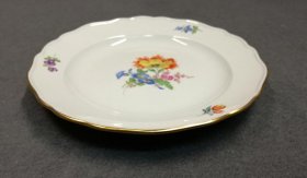 meissen-teller-blumenbukett-mit-goldrand-kuchenteller.3
