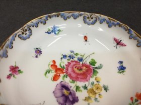 meissen-um-1880-insekten-und-blumenmalerei-mit-gold-kaffeegedeck-tasse-u-tasse-knaufschwerter-1-wahl.10