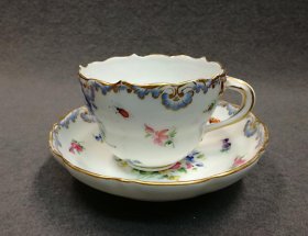 meissen-um-1880-insekten-und-blumenmalerei-mit-gold-kaffeegedeck-tasse-u-tasse-knaufschwerter-1-wahl2.2