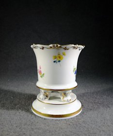 meissen-vase-fuesschenvase-streubluemchen-mit-gold1.2