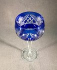roemer-kristall-weinroemer-blau-mit-facettiertem-fuss-kanten-gekerbt-1-von-2.2