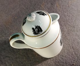 schlaggenwald-biedermeier-um-1840-kanne-mit-schwarzlotmalerei.4